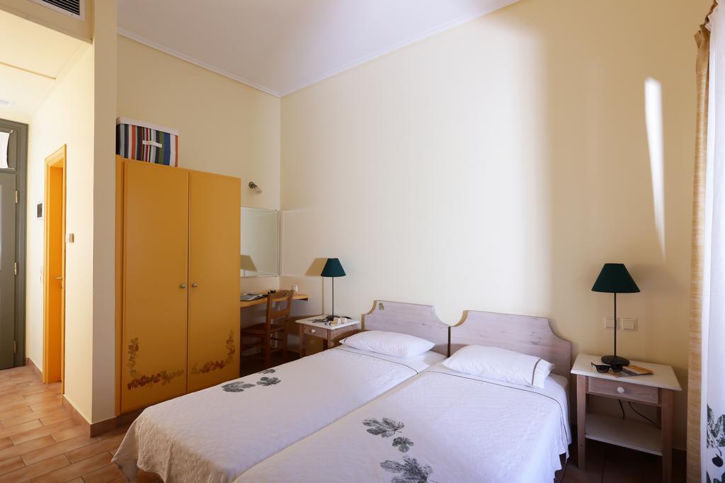 Eleonas Hotel Ровиес Номер фото