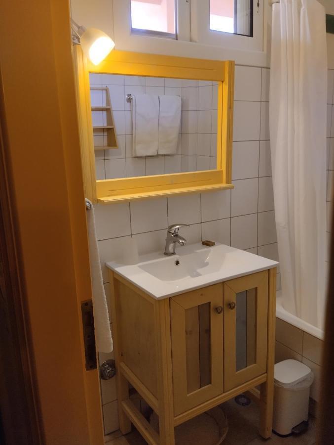 Eleonas Hotel Ровиес Экстерьер фото