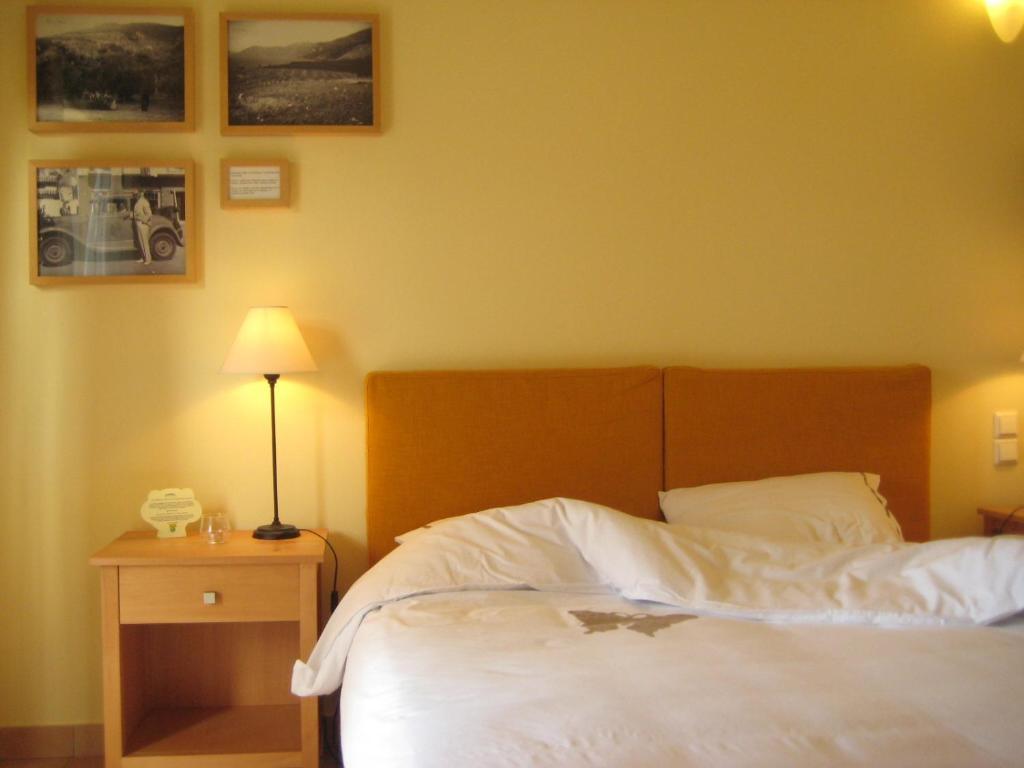 Eleonas Hotel Ровиес Экстерьер фото